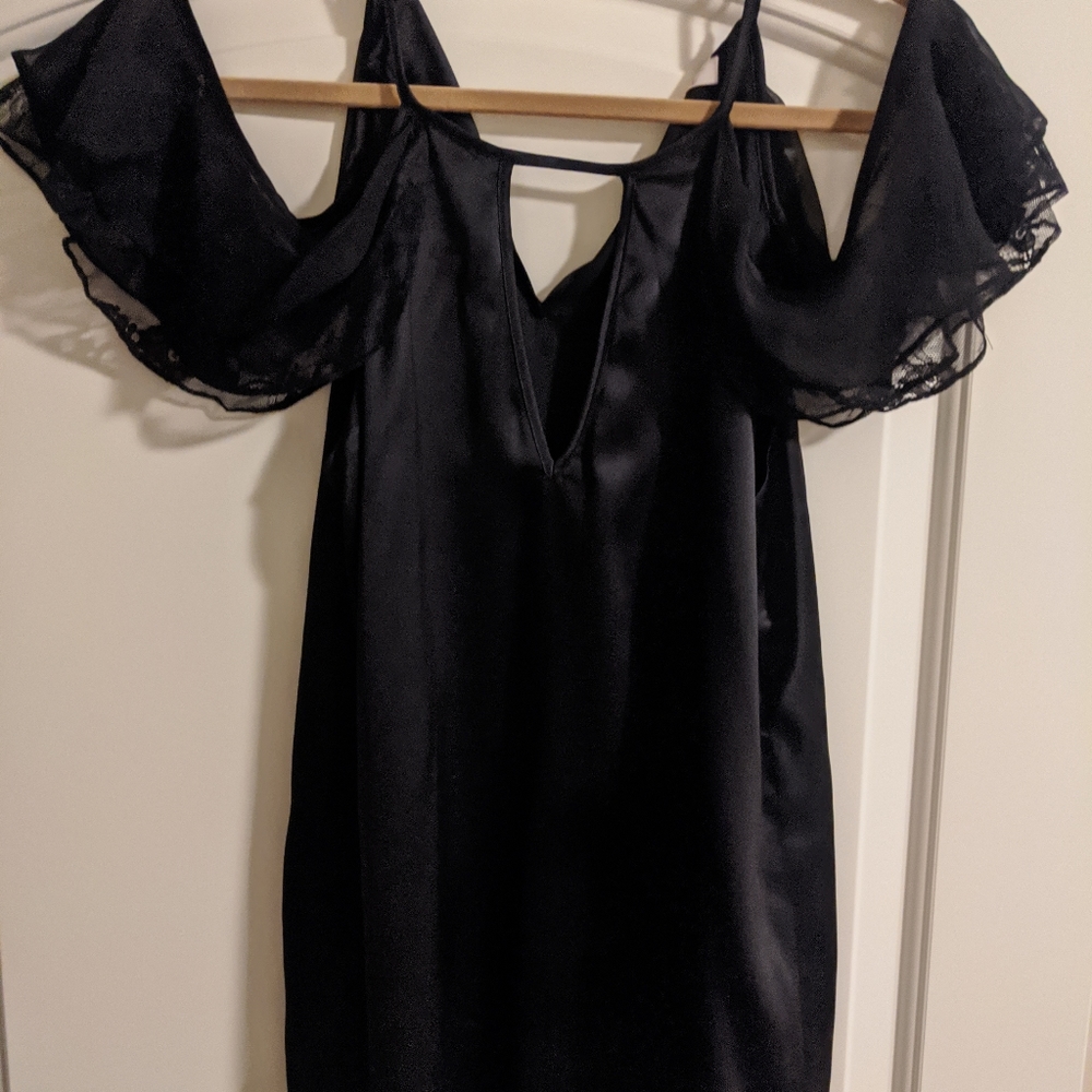 Very cute silk top!
